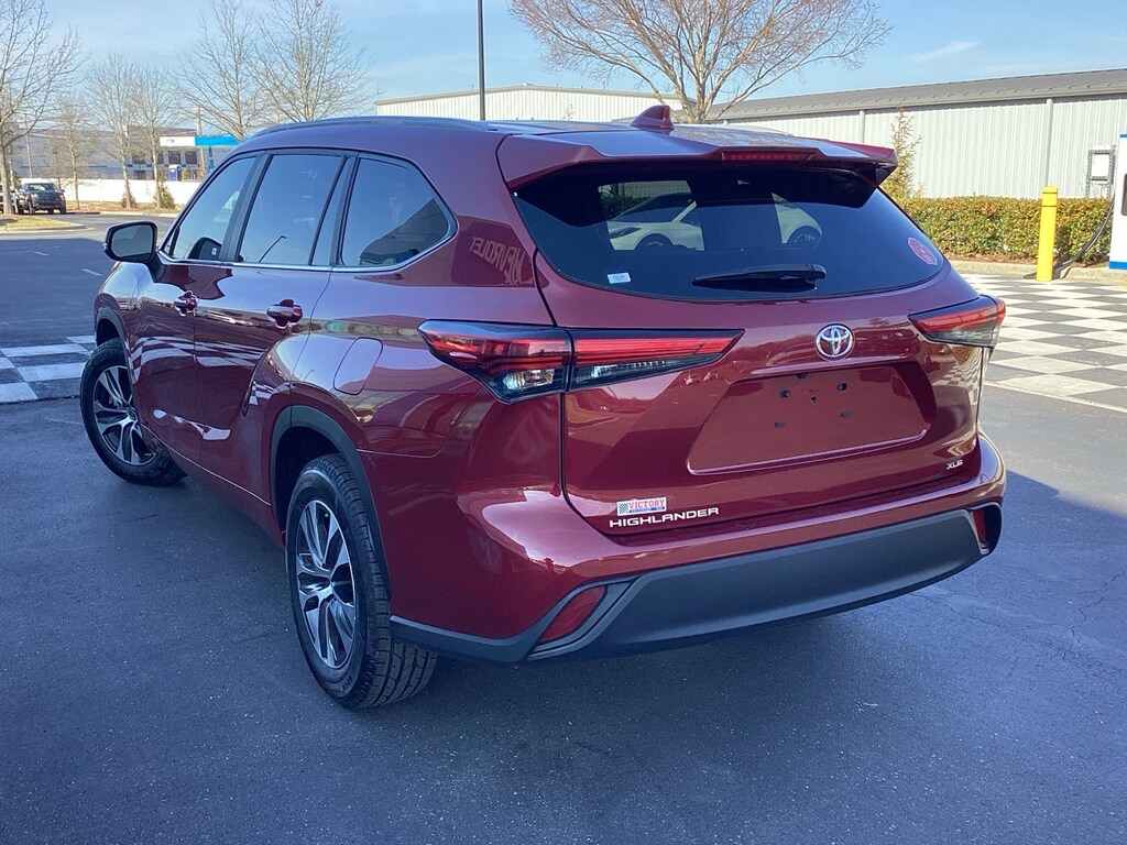 Used 2023 Toyota Highlander XLE SUV
