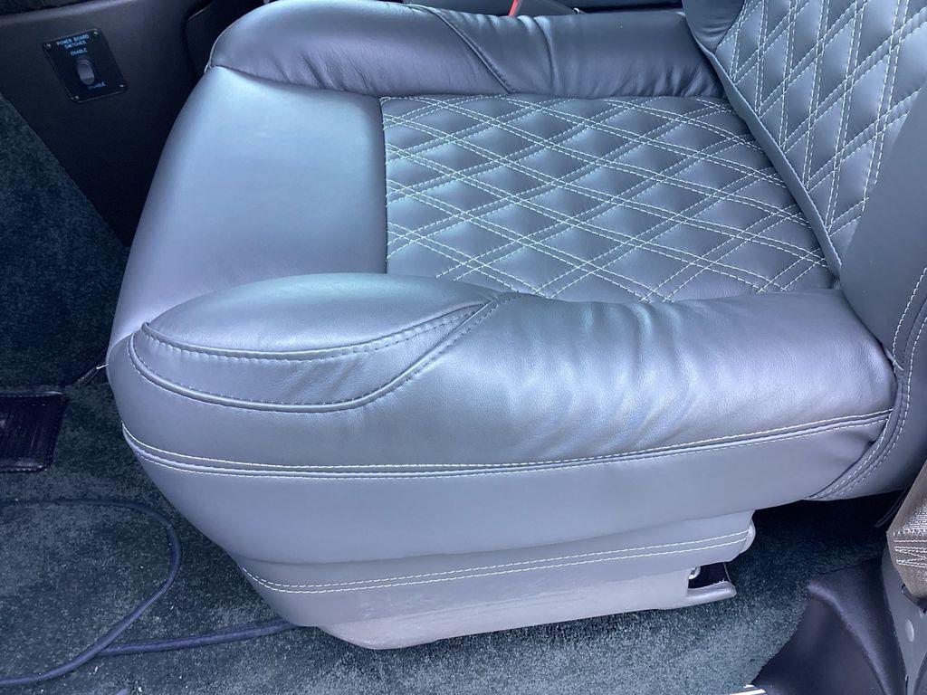 2025 Chevrolet Express Cargo Work Van - Photo 14