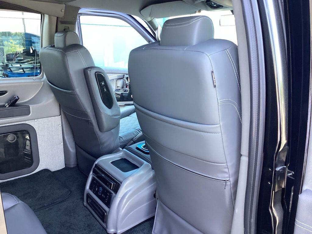2025 Chevrolet Express Cargo Work Van - Photo 23
