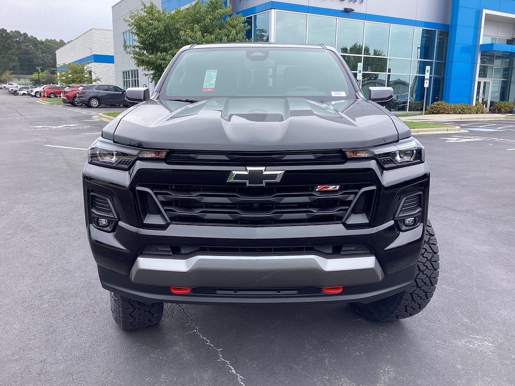 New 2025 Chevrolet Colorado Z71 Truck