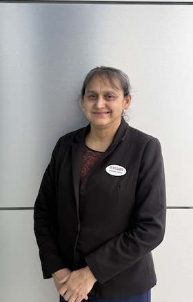 Staff member Sandra Lopez from ID_25b3ad