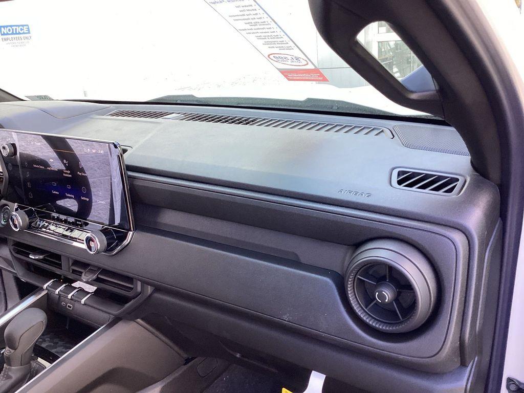 2026 Chevrolet Colorado Trail Boss - Photo 15
