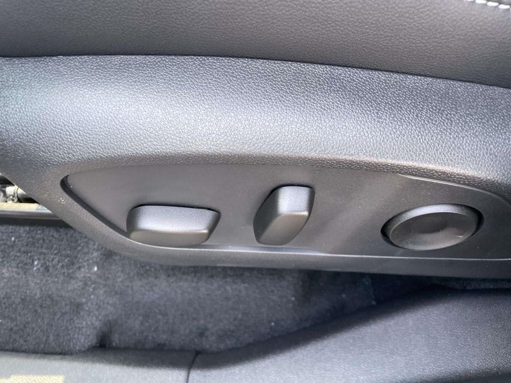 2026 Chevrolet Traverse LT - Photo 20
