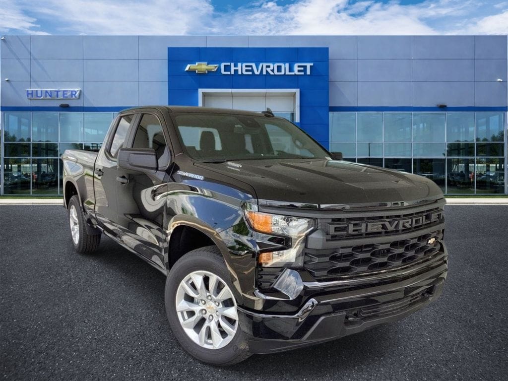 2026 Chevrolet Silverado 1500 Custom 4X4 Double Cab Std Box's photo