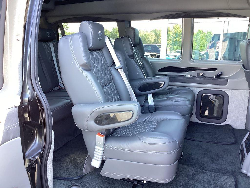 2025 Chevrolet Express Cargo Work Van - Photo 24