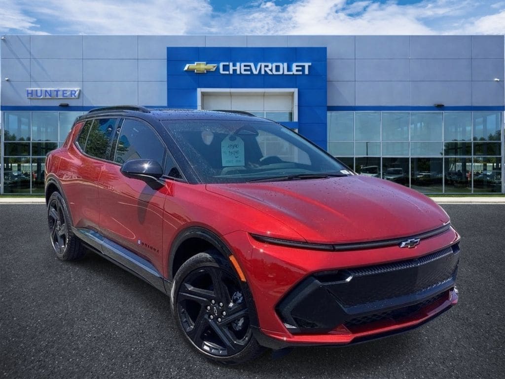 2026 Chevrolet Equinox EV RS FWD's photo