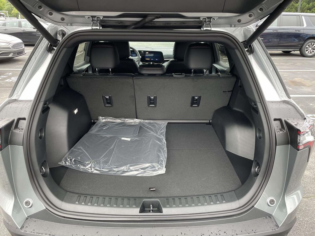 2027 Chevrolet Equinox RS - Photo 13