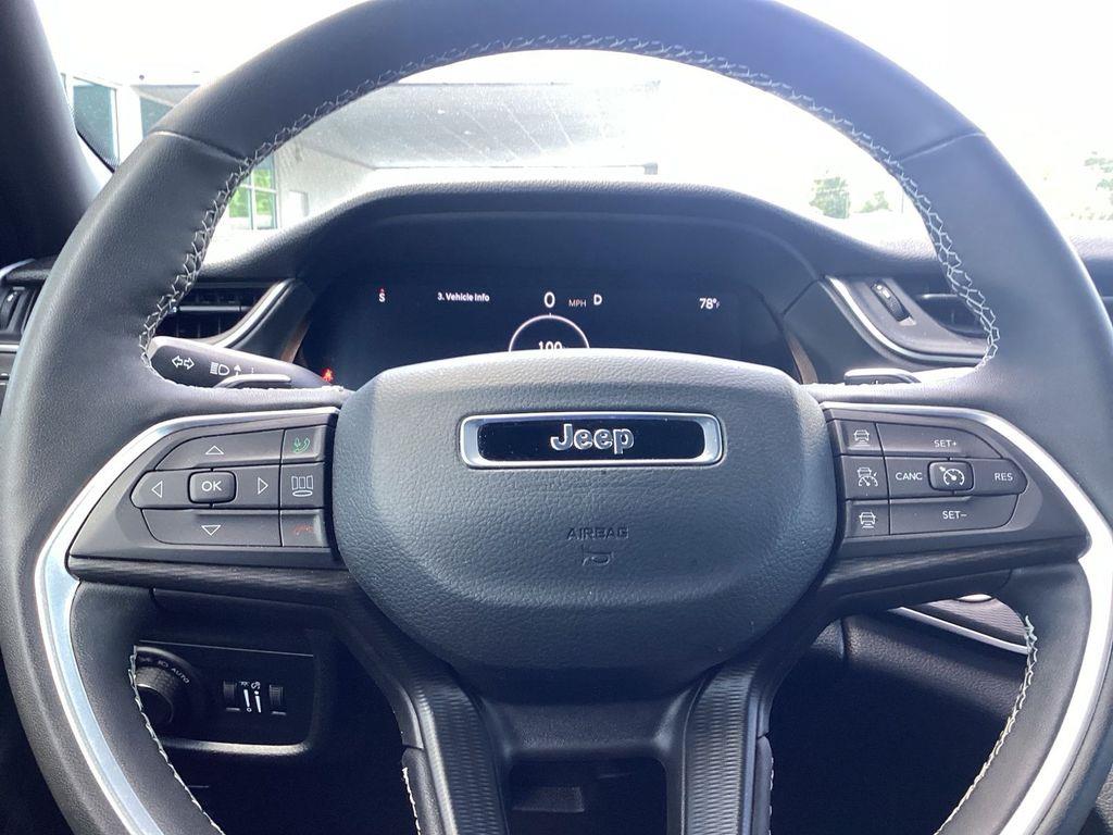 2025 Jeep Grand Cherokee Laredo - Photo 10