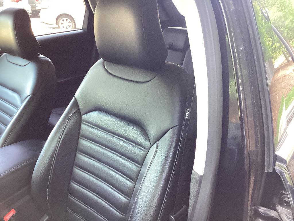 2022 Ford Edge SEL - Photo 11