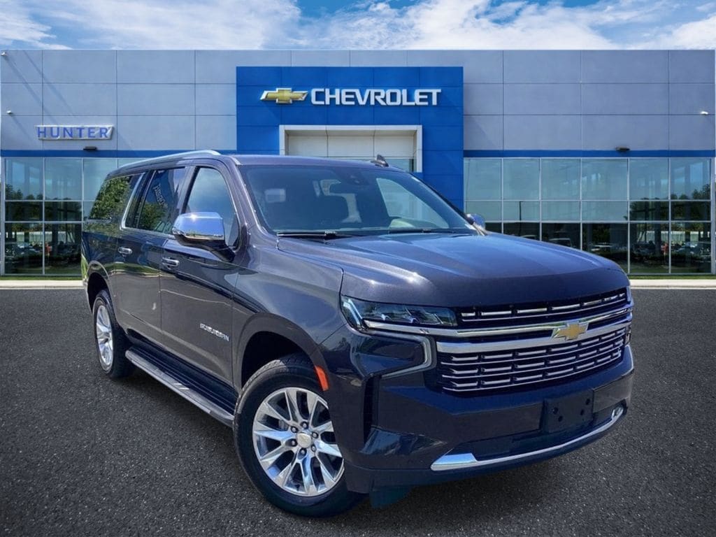 2023 Chevrolet Suburban 4WD 1500 Premier's photo