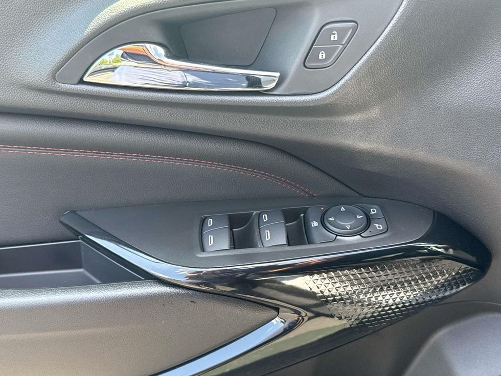 2026 Chevrolet Trax RS - Photo 12