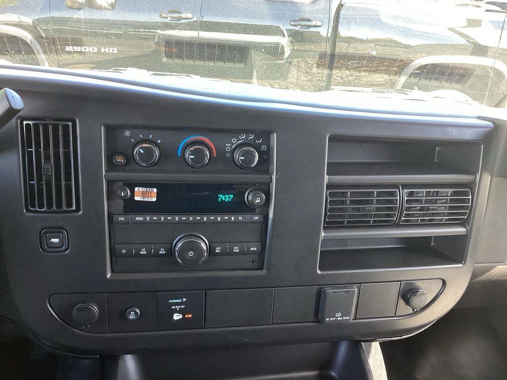 2026 Chevrolet Express Cargo Work Van - Photo 15