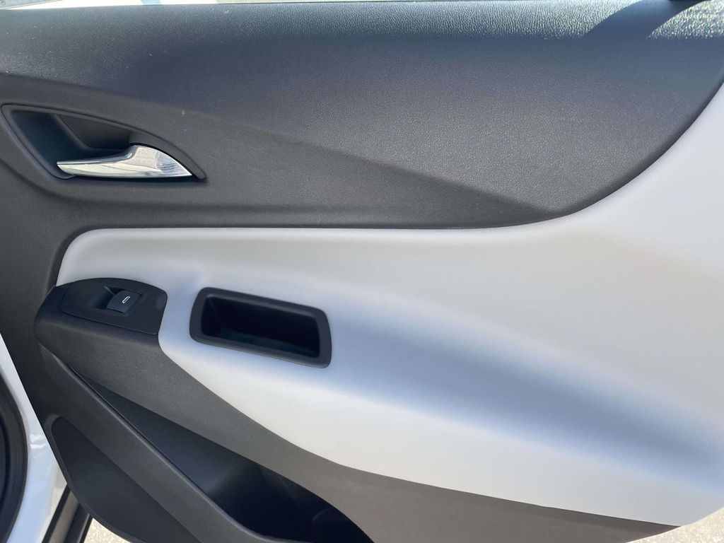 2024 Chevrolet Equinox LS - Photo 10