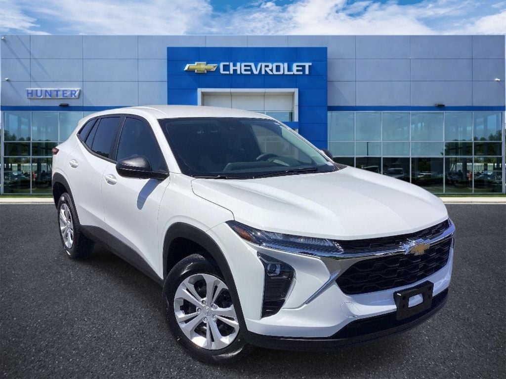 2026 Chevrolet Trax LS's photo