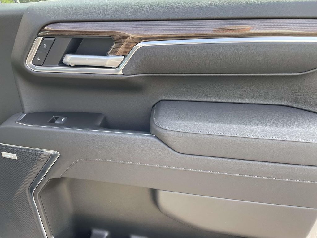 2026 Chevrolet Silverado 1500 RST - Photo 7