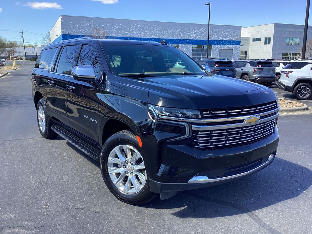 2024 Chevrolet Suburban 2WD 1500 Premier's photo