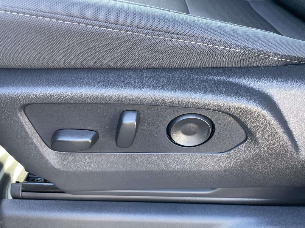 2026 Chevrolet Silverado 1500 Custom - Photo 19