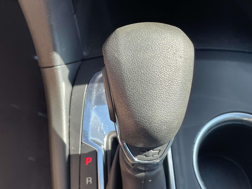 2024 Chevrolet Equinox LS - Photo 25