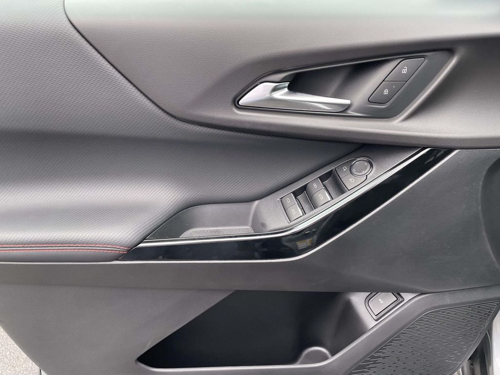 2027 Chevrolet Equinox RS - Photo 17