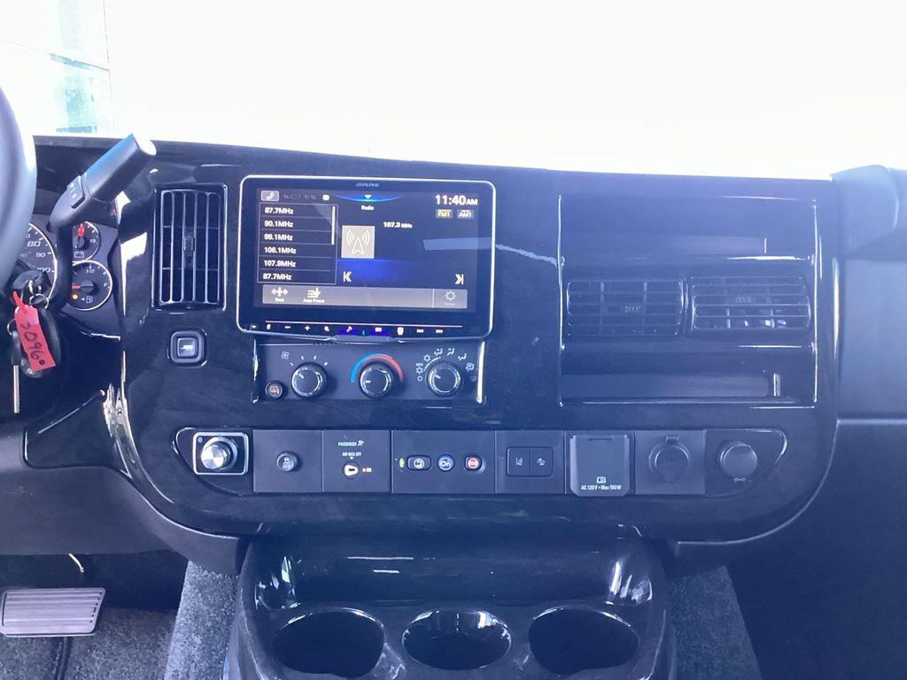 2025 Chevrolet Express Cargo Work Van - Photo 17