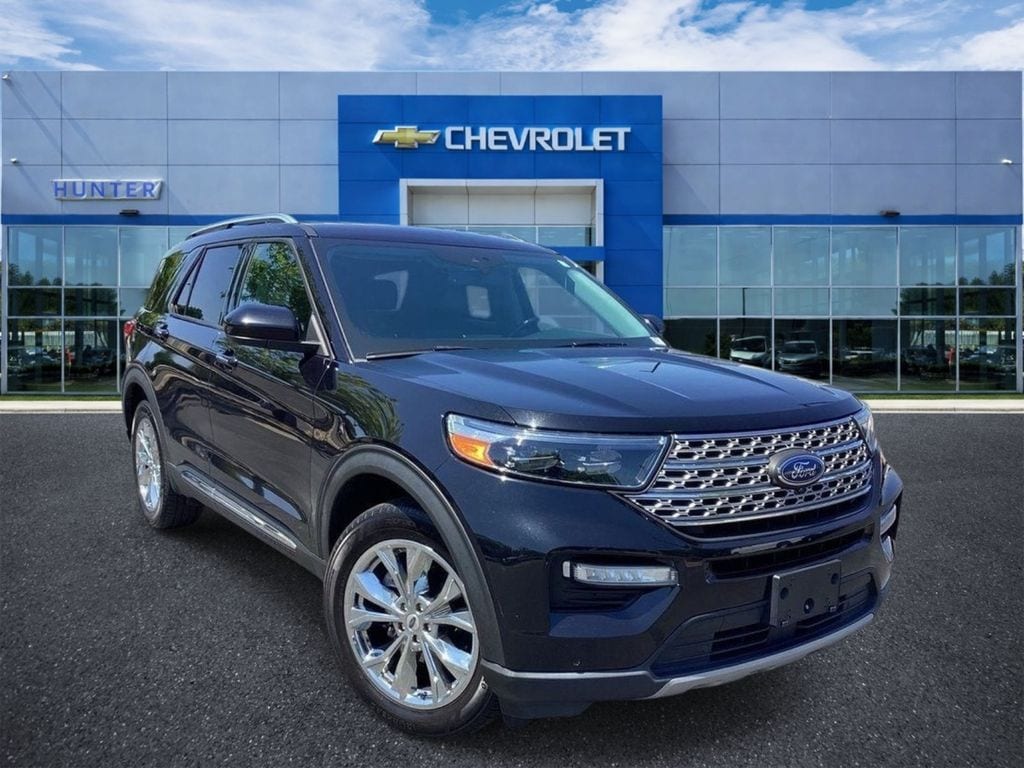2022 Ford Explorer Limited RWD's photo