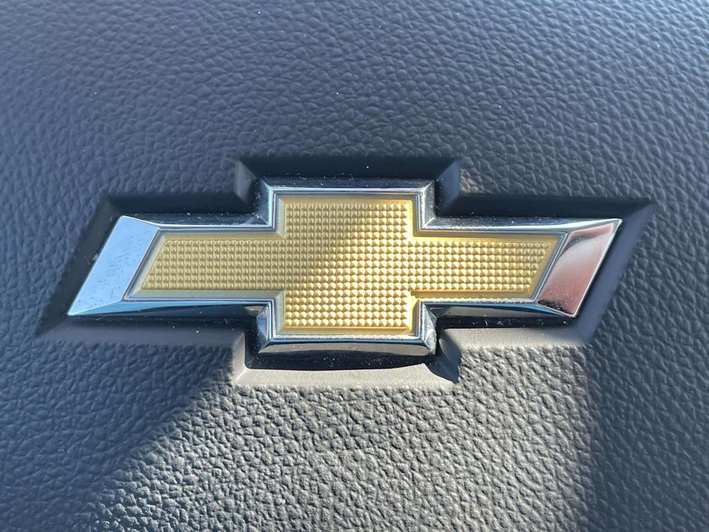 2024 Chevrolet Equinox LS - Photo 30