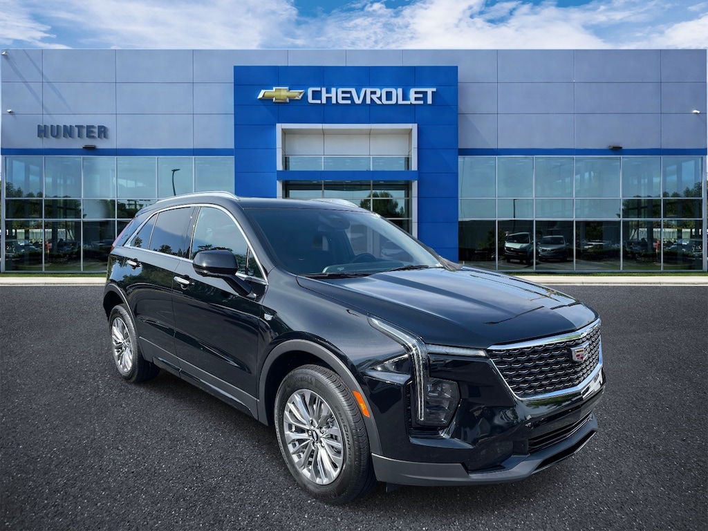 Used 2025 CADILLAC XT4 Premium Luxury SUV