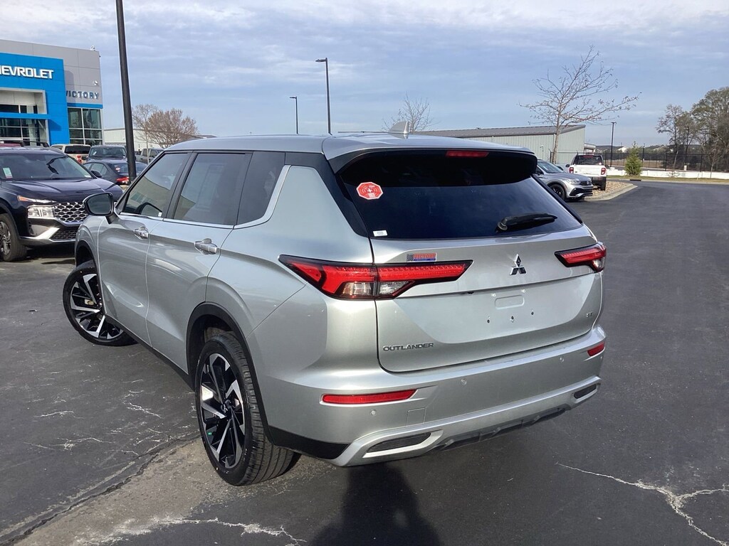 Used 2023 Mitsubishi Outlander SE SUV