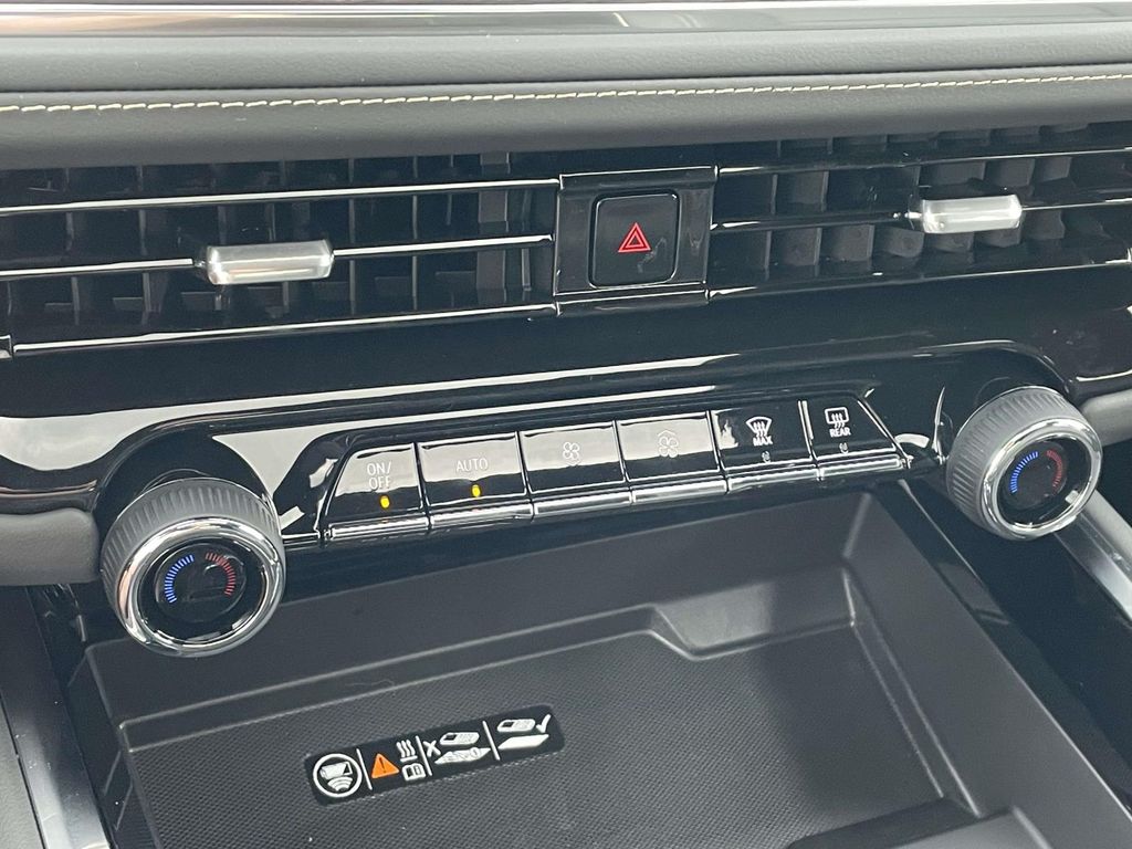 2026 Chevrolet Tahoe Premier - Photo 27
