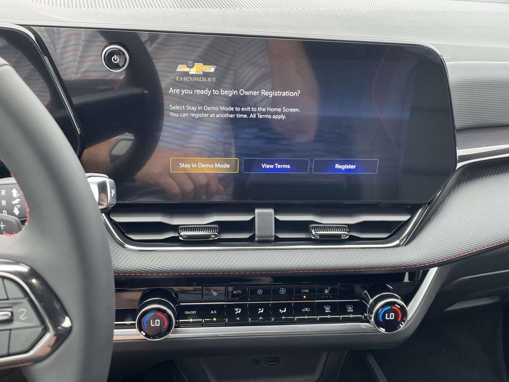 2027 Chevrolet Equinox RS - Photo 23