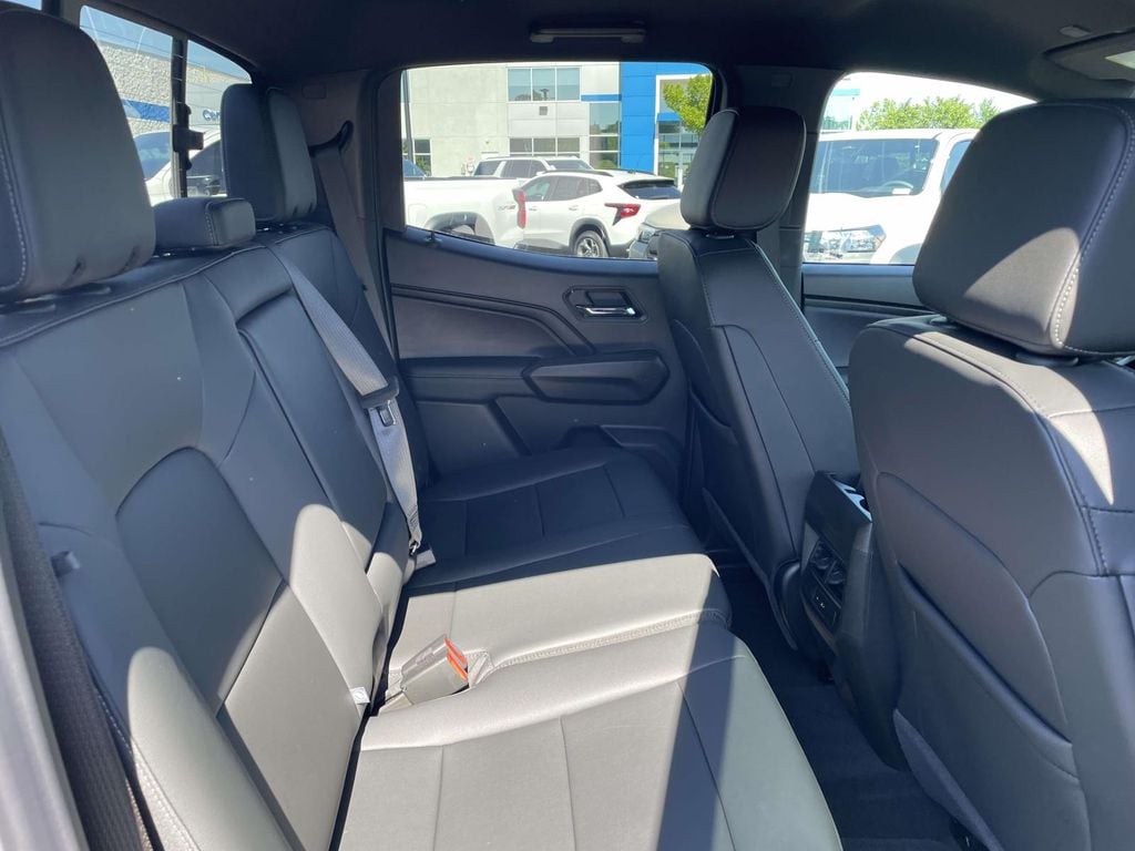 2026 Chevrolet Colorado LT - Photo 11