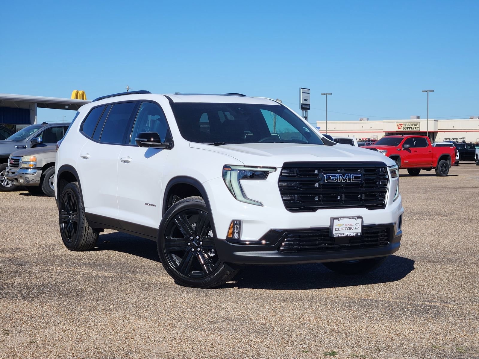 2026 GMC Acadia Elevation's photo