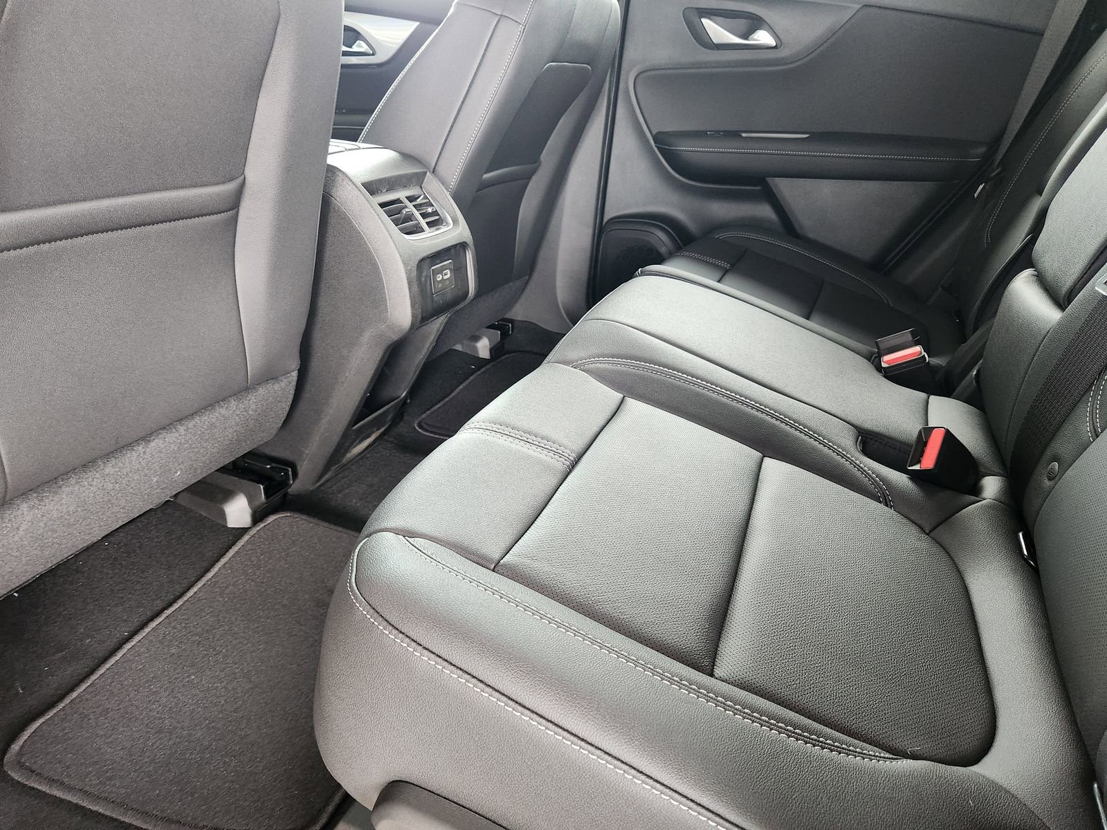 2025 Chevrolet Blazer 3LT - Photo 21