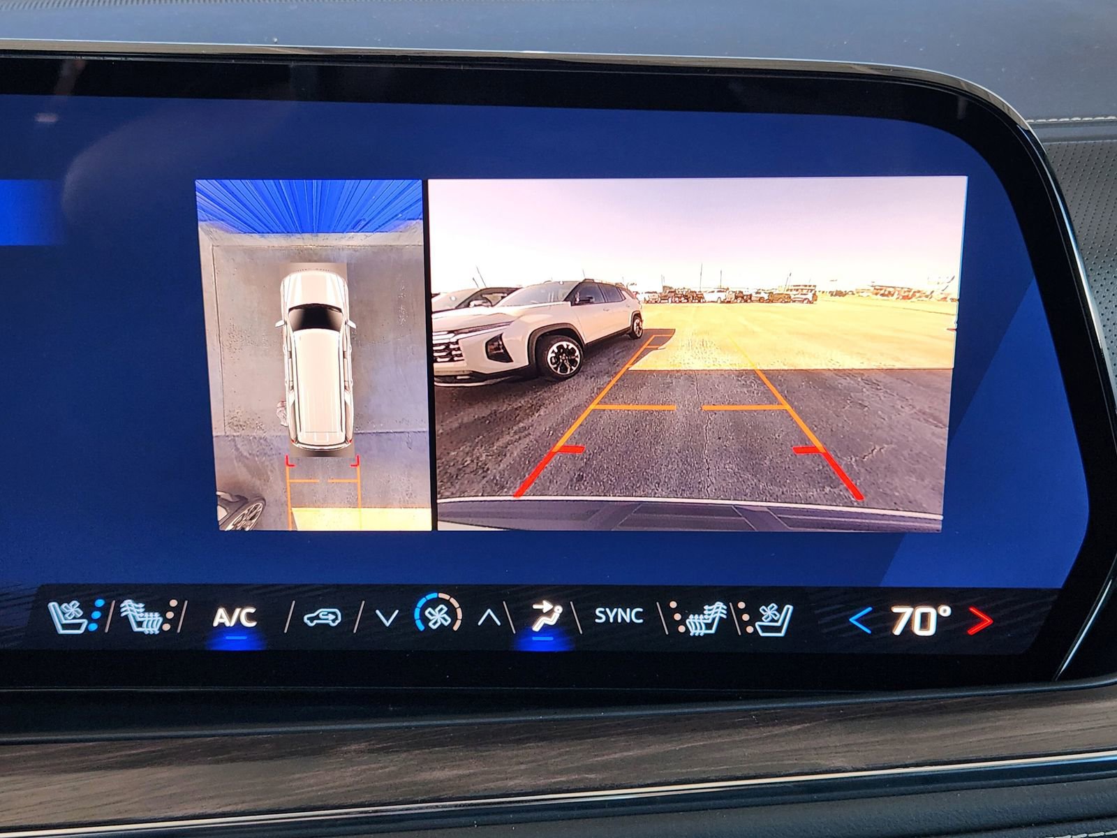 2026 Chevrolet Suburban Premier - Photo 13