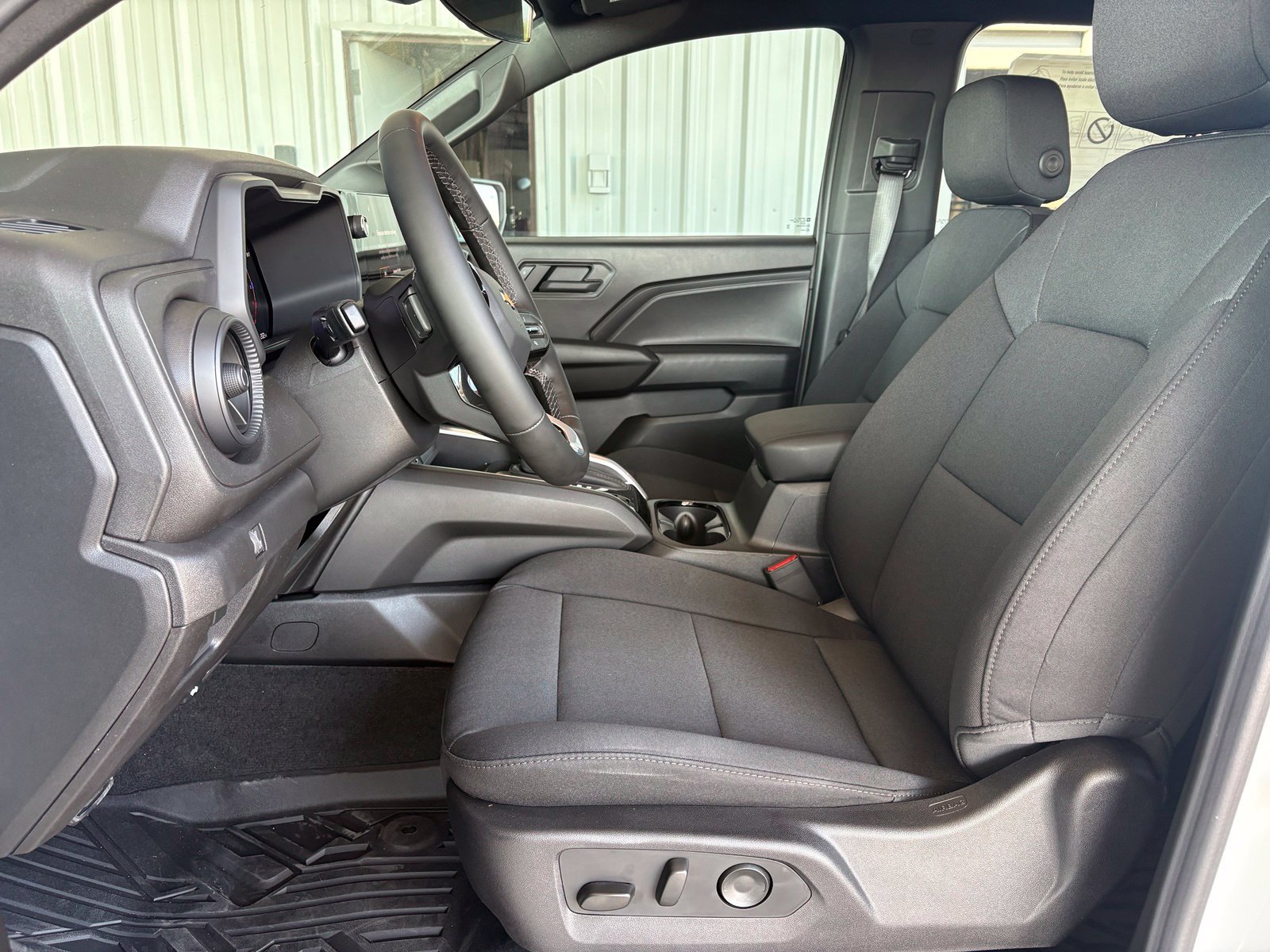 2026 Chevrolet Colorado Work Truck - Photo 9