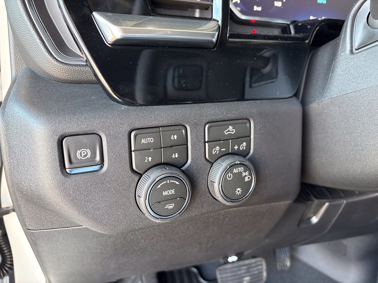 2026 Chevrolet Silverado 1500 LT - Photo 18