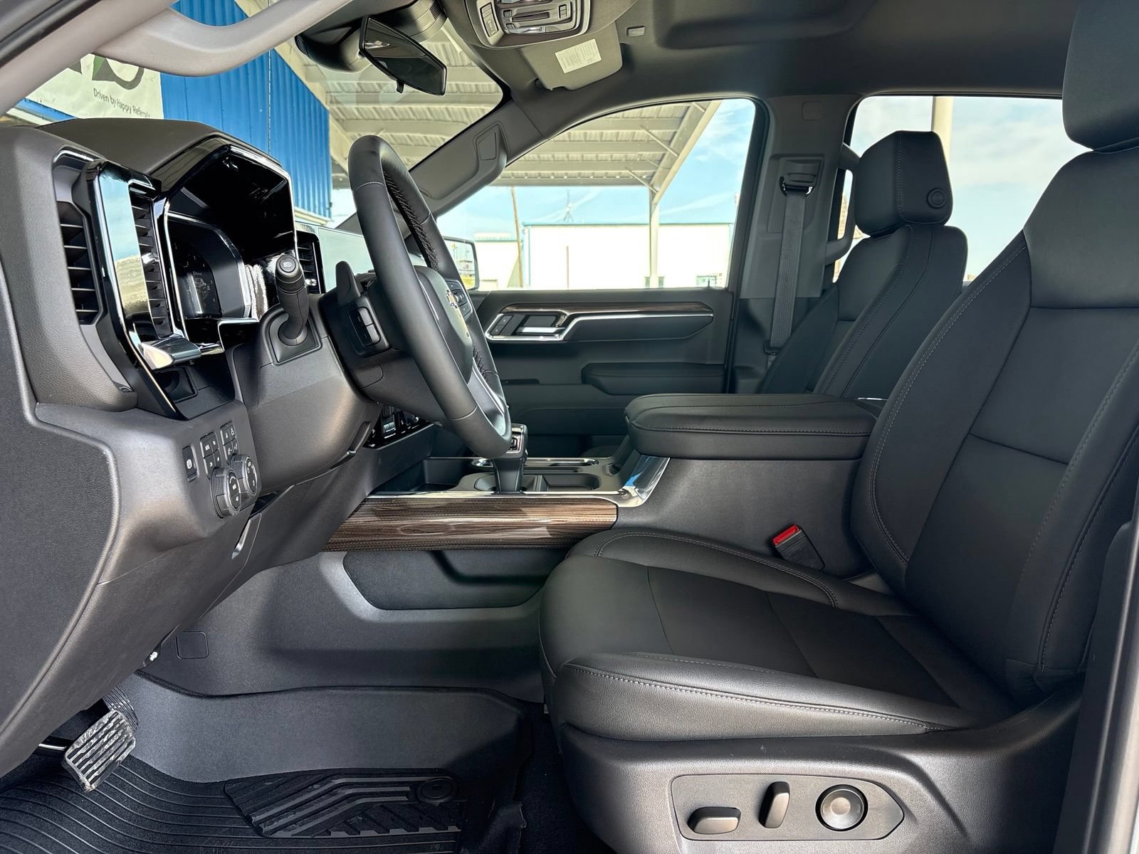 2026 Chevrolet Silverado 1500 LT - Photo 9