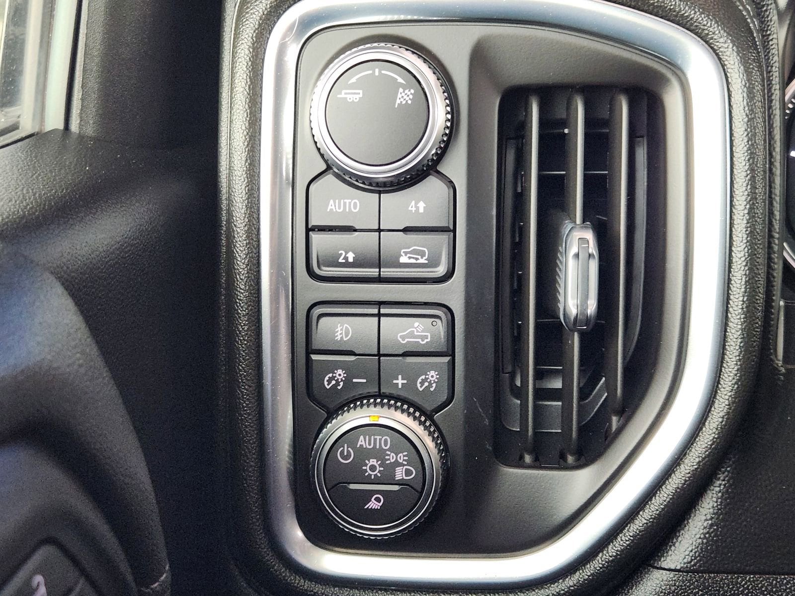 2019 GMC Sierra 1500 SLT - Photo 17