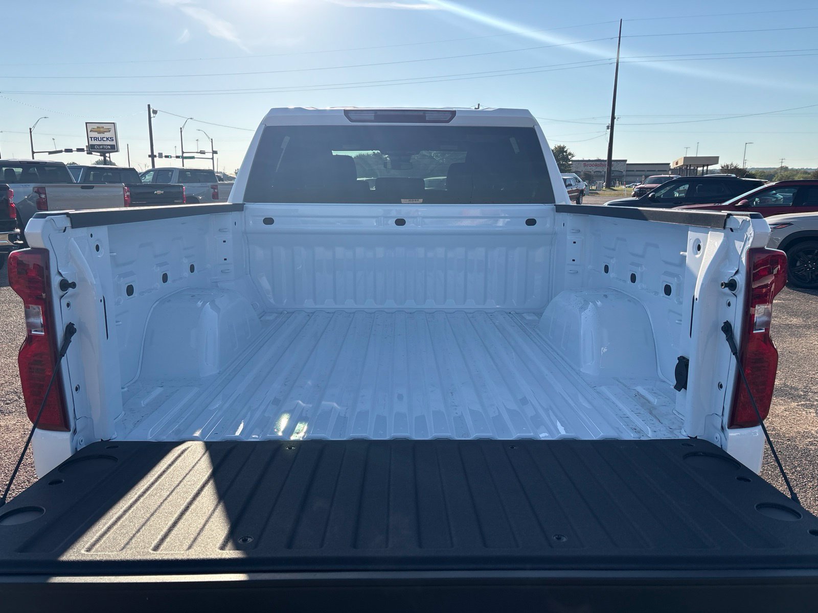 2026 Chevrolet Silverado 1500 LT - Photo 9