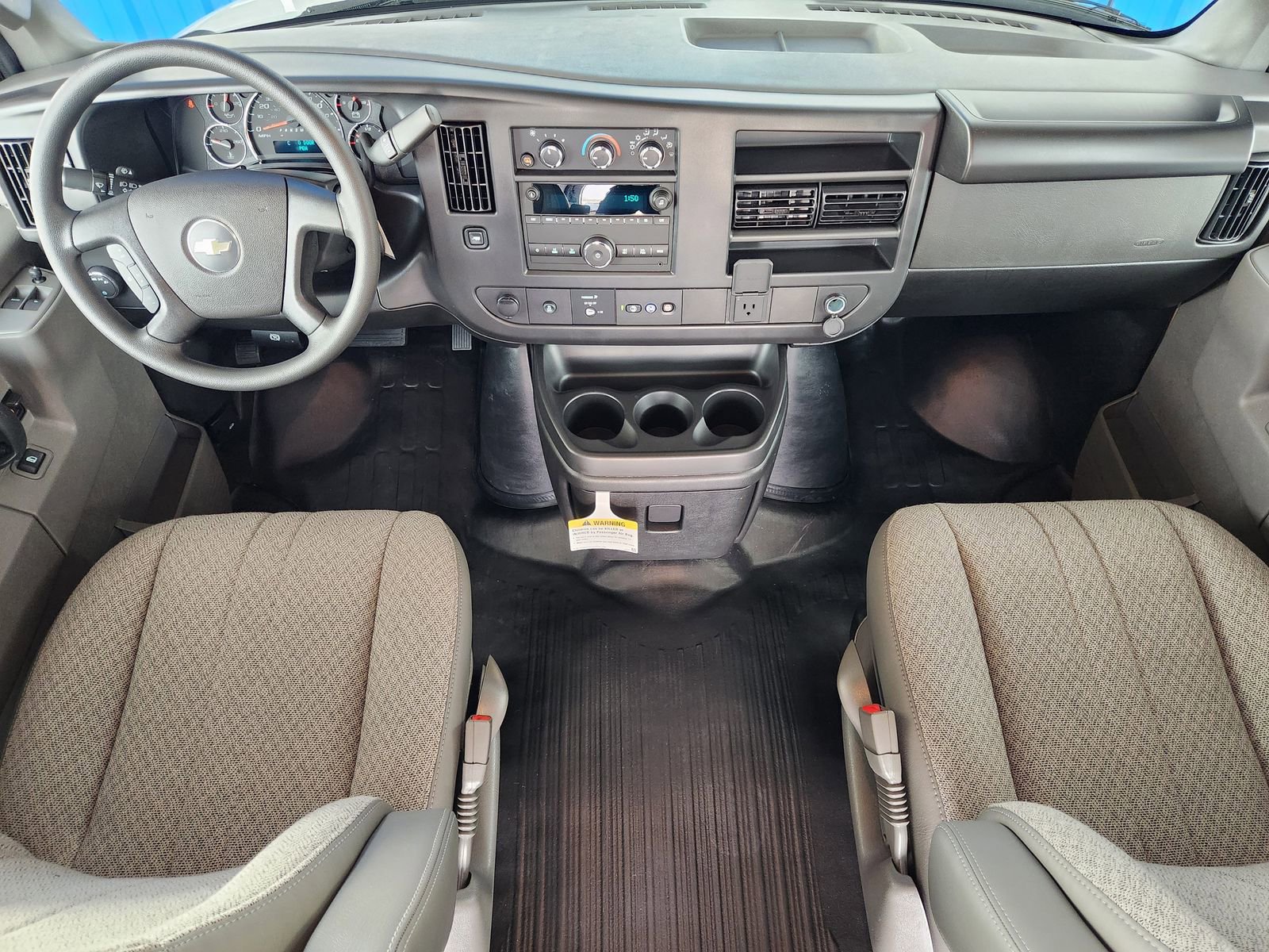 2025 Chevrolet Express Cargo Work Van - Photo 20