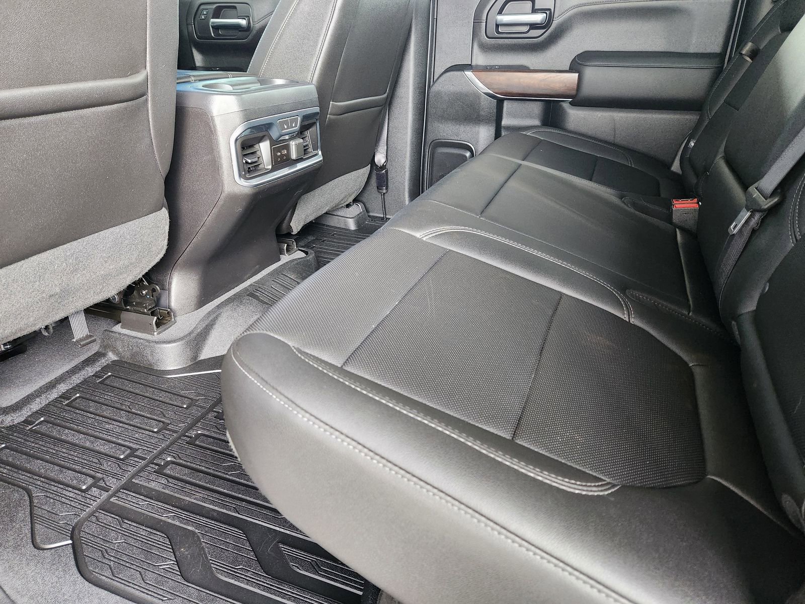 2019 GMC Sierra 1500 SLT - Photo 21