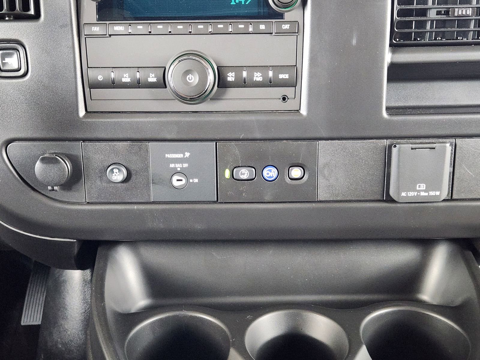 2025 Chevrolet Express Cargo Work Van - Photo 14