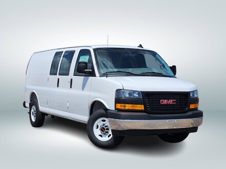 2025 GMC Savana Cargo 2500 Work Van Van