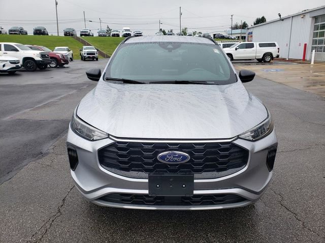2024 Ford Escape ST-Line photo 2