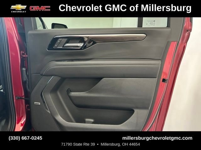 2026 Chevrolet Suburban Premier - Photo 33