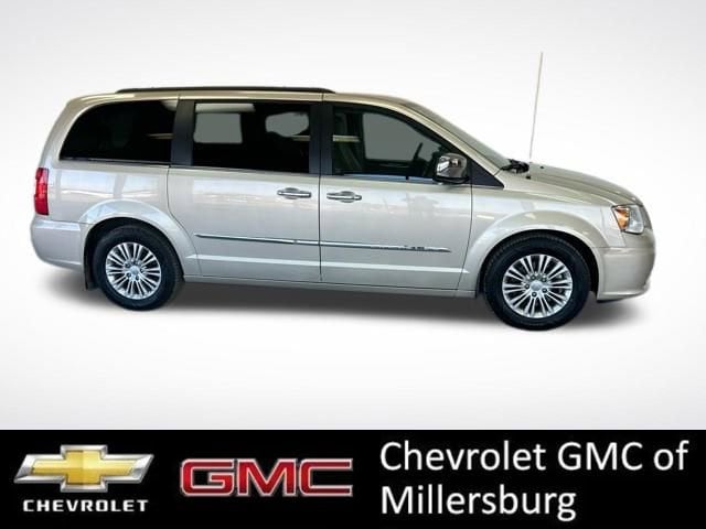 Used 2015 Chrysler Town & Country Touring-L with VIN 2C4RC1CG2FR583862 for sale in Millersburg, OH