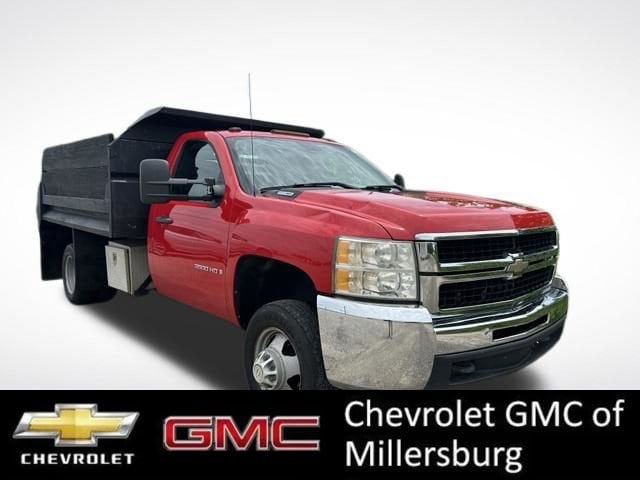 2009 Chevrolet Silverado HD WT 4WD Regular Cab SWB's photo