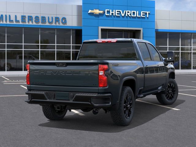2025 Chevrolet Silverado 3500HD LT photo 4