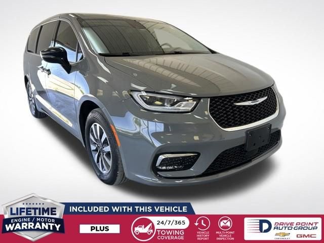 2024 Chrysler Pacifica Hybrid Select PHEV's photo