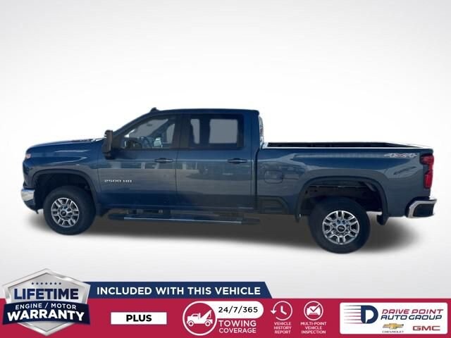 2024 Chevrolet Silverado 2500HD LT photo 2